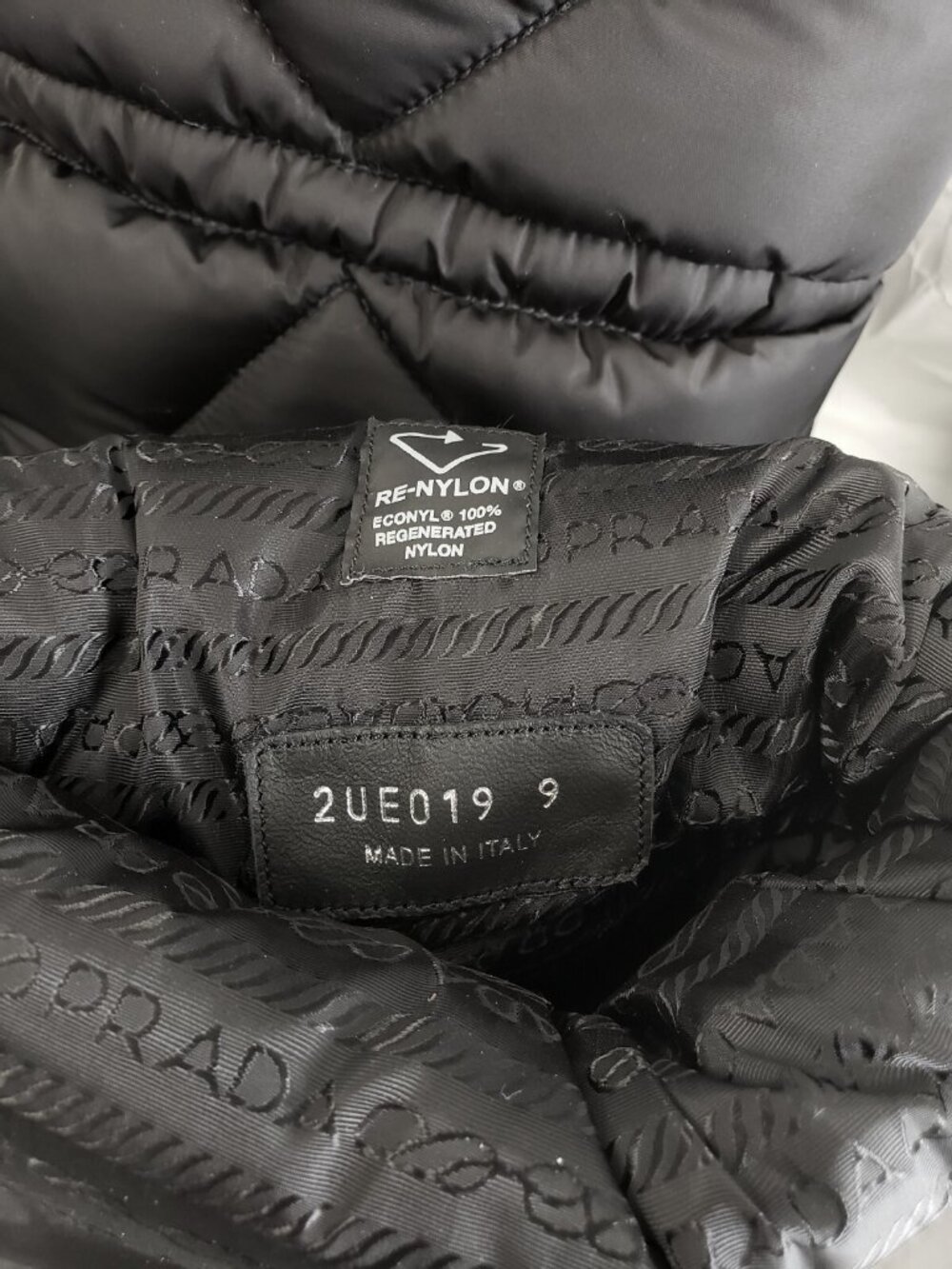 $1120 Prada Blow 19 Quilted Nylon Drawstring Snow Boots Black Size 9 - Picture 5 of 7